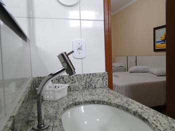 www.plazzahotelms.com.br